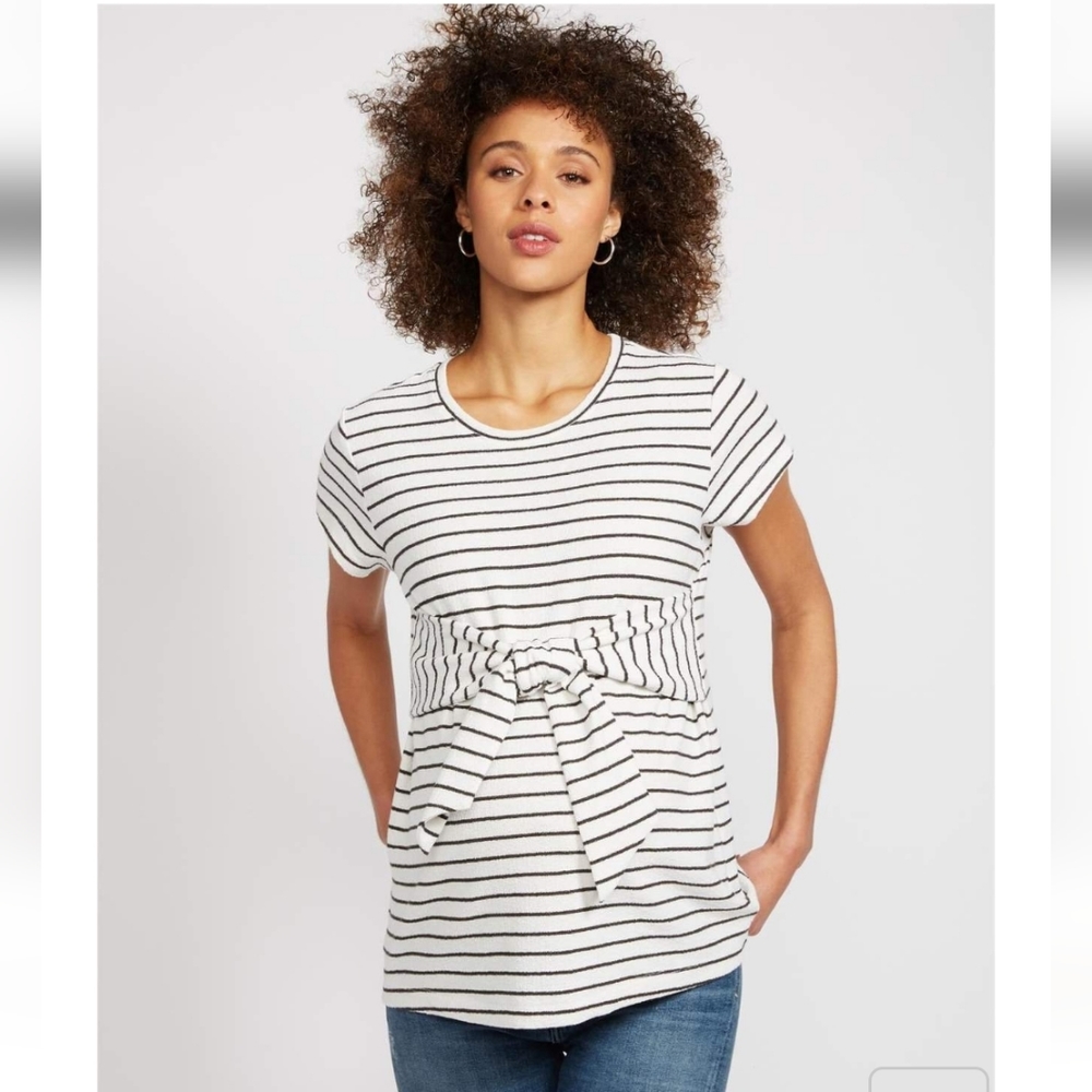 A Pea in the Pod Maternity Top - Size M